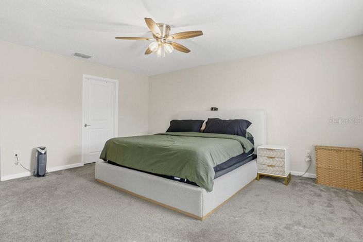 Image No.11-5 Bed Property for sale