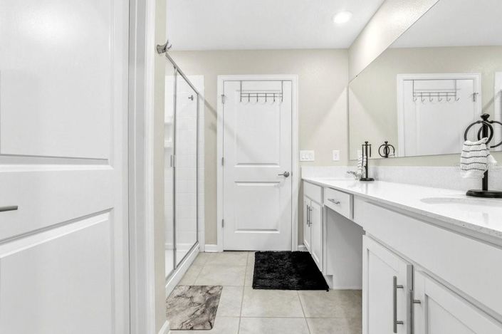 Image No.17-5 Bed Property for sale