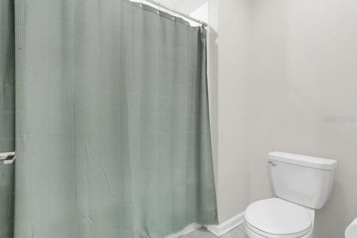 Image No.20-5 Bed Property for sale