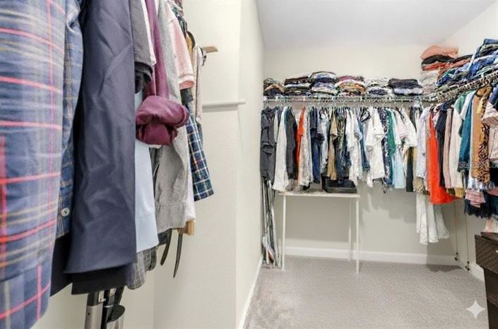 Image No.21-5 Bed Property for sale