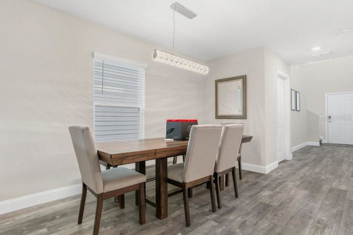 Image No.8-5 Bed Property for sale