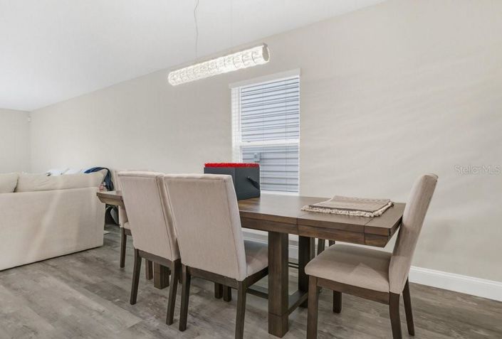 Image No.9-5 Bed Property for sale