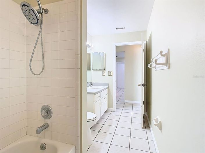 Image No.19-4 Bed Property for sale