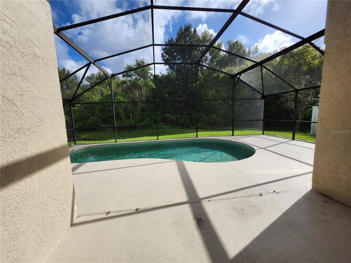 Image No.20-5 Bed Property for sale