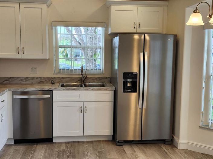 Image No.4-5 Bed Property for sale