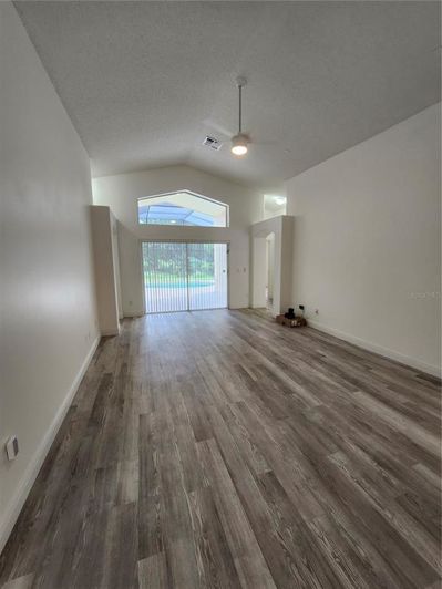 Image No.6-5 Bed Property for sale