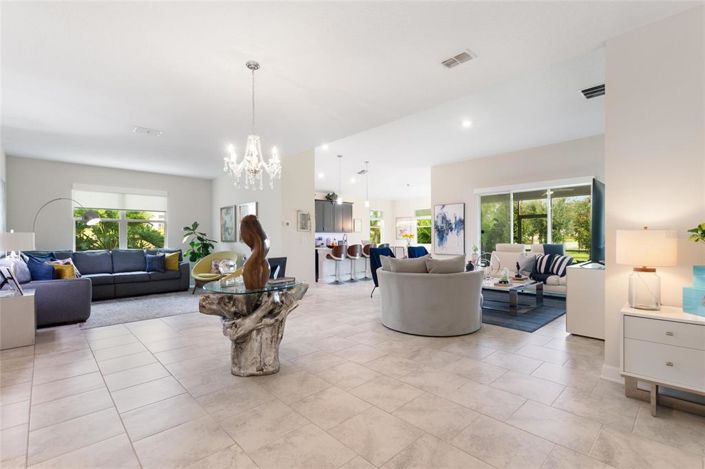 Image No.11-4 Bed Property for sale