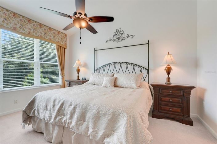 Image No.19-2 Bed Property for sale