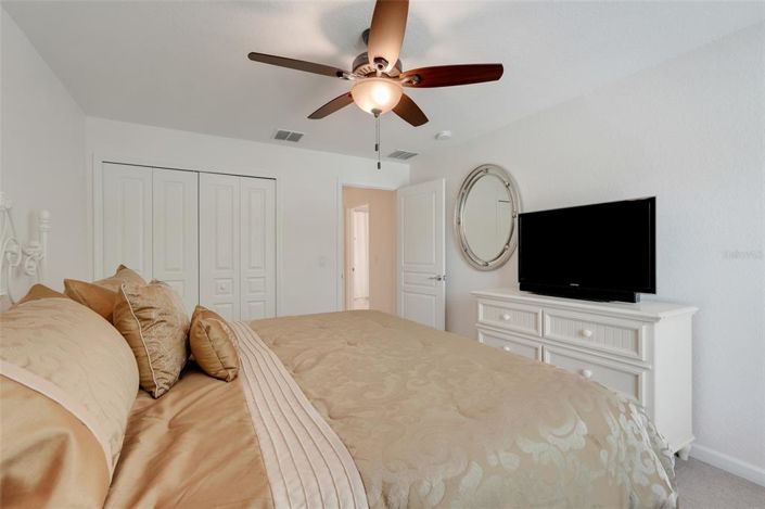 Image No.24-2 Bed Property for sale