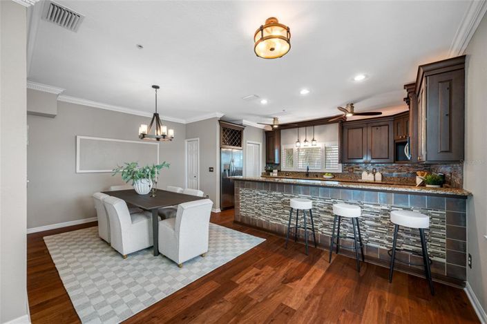 Image No.19-4 Bed Townhouse for sale