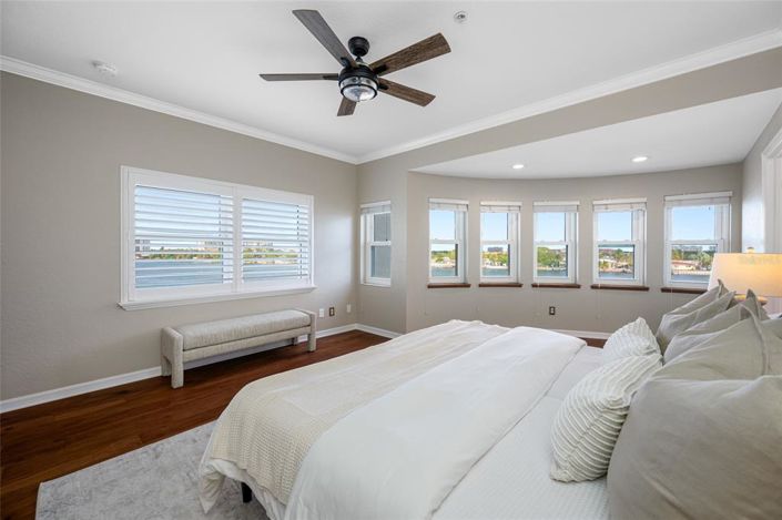 Image No.29-4 Bed Townhouse for sale