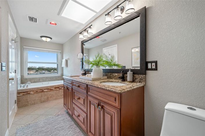 Image No.31-4 Bed Townhouse for sale