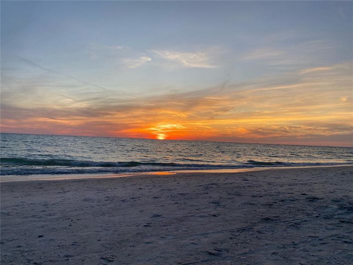 Image No.40-4 Bed Townhouse for sale