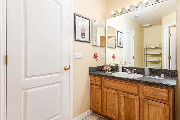 Image No.14-4 Bed Property for sale