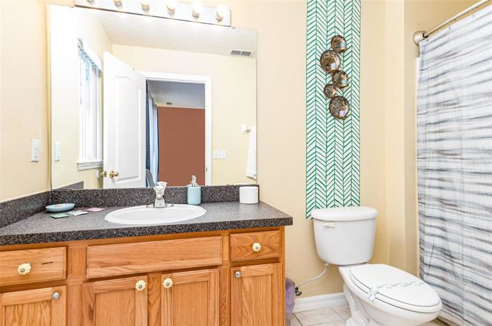 Image No.20-4 Bed Property for sale