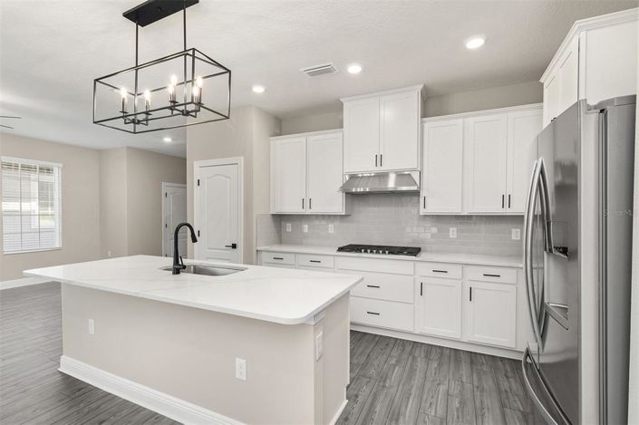 Image No.2-6 Bed Property for sale