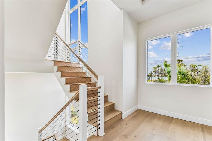 Image No.21-4 Bed Property for sale