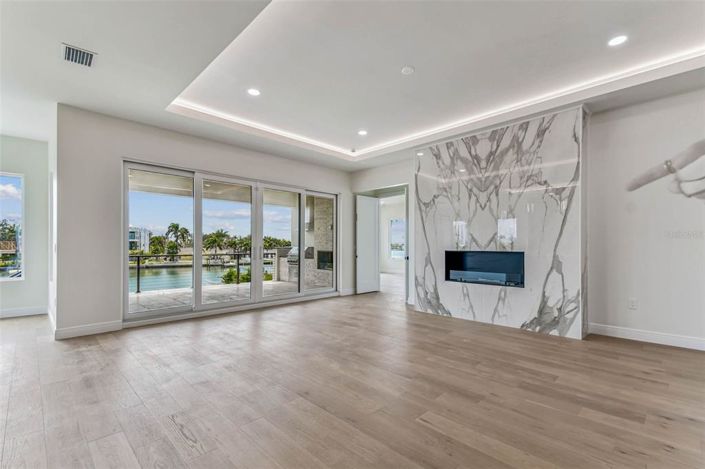 Image No.32-4 Bed Property for sale