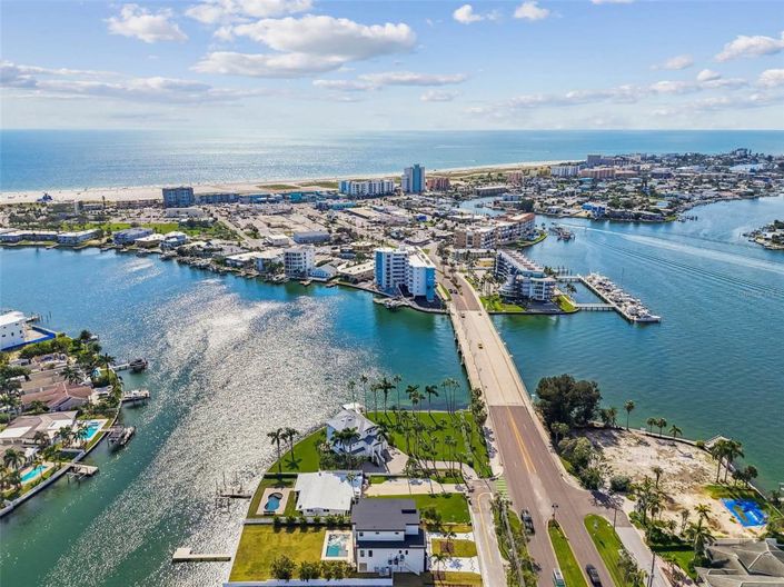 Image No.8-4 Bed Property for sale