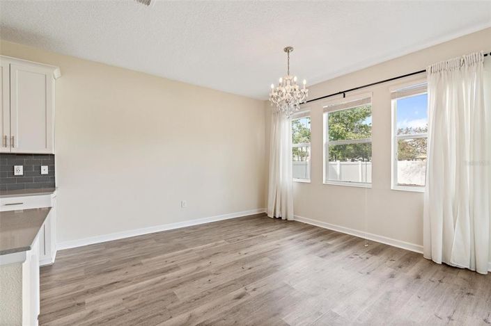 Image No.10-4 Bed Property for sale