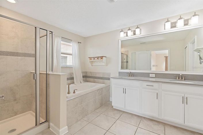 Image No.25-4 Bed Property for sale