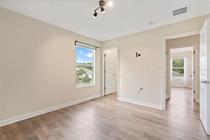 Image No.29-4 Bed Property for sale