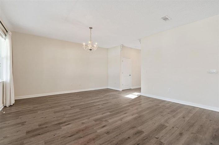 Image No.5-4 Bed Property for sale