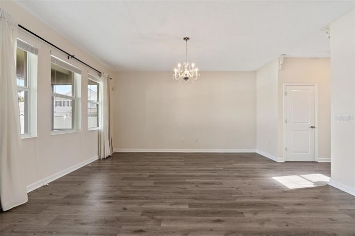 Image No.6-4 Bed Property for sale