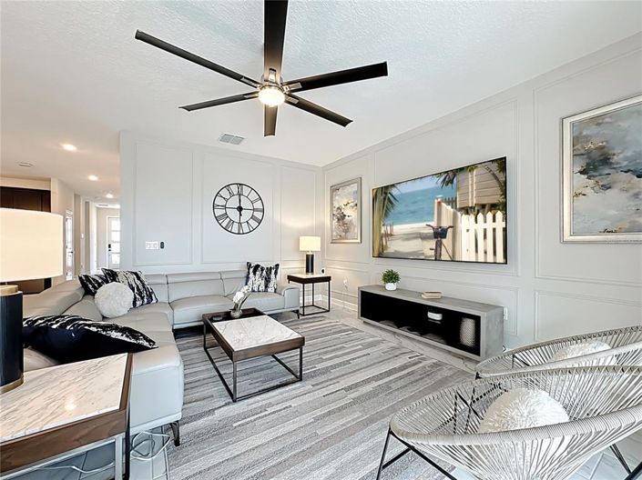 Image No.12-6 Bed Property for sale