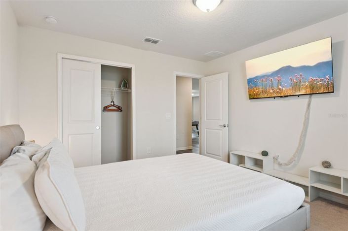 Image No.18-7 Bed Property for sale