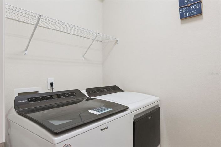 Image No.20-7 Bed Property for sale