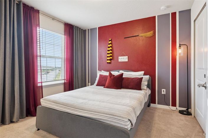 Image No.25-7 Bed Property for sale