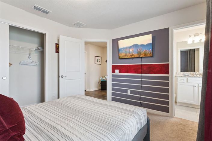 Image No.26-7 Bed Property for sale