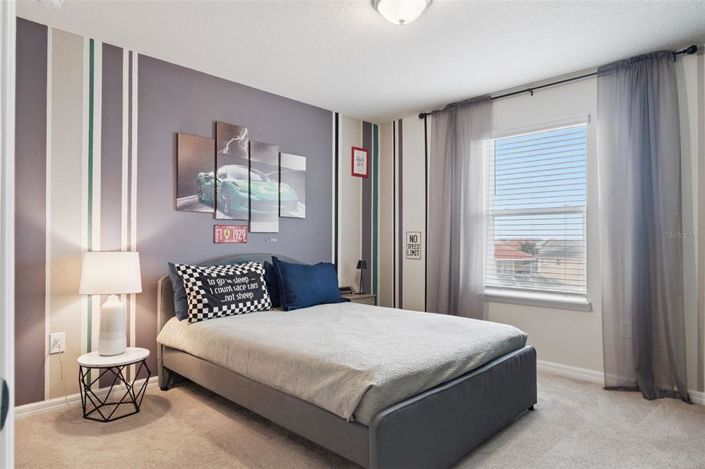 Image No.27-7 Bed Property for sale