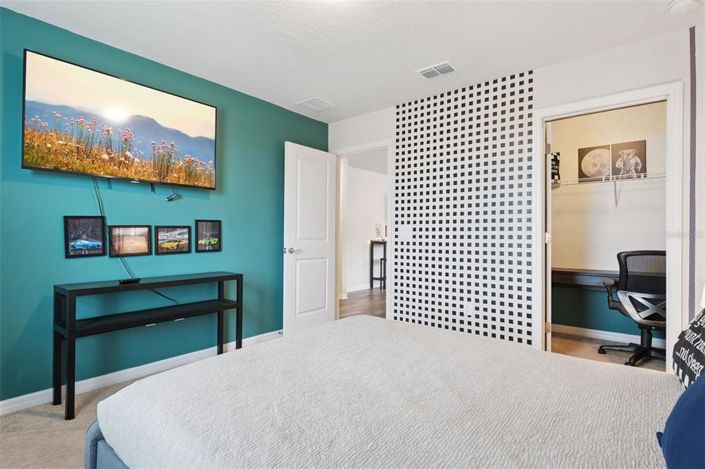 Image No.28-7 Bed Property for sale