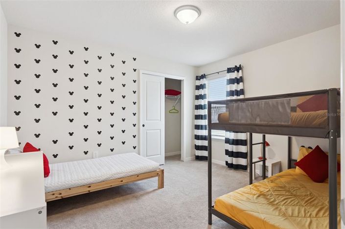 Image No.33-7 Bed Property for sale