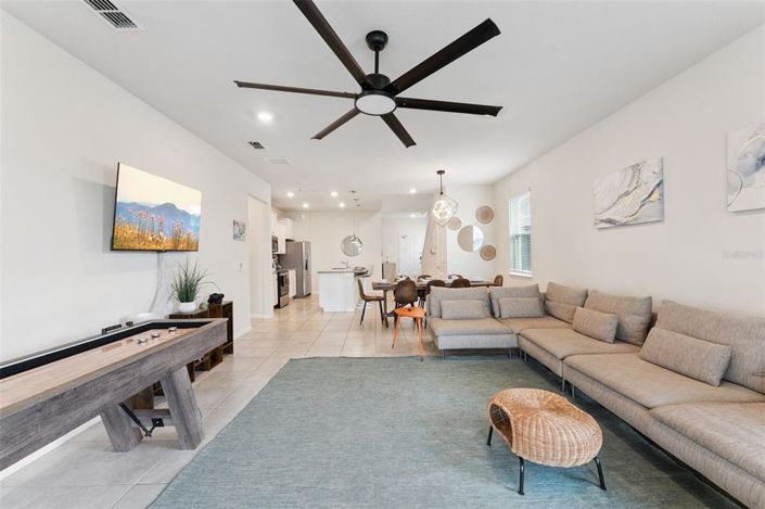 Image No.4-7 Bed Property for sale