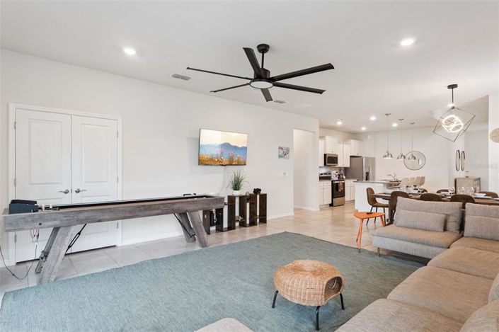 Image No.5-7 Bed Property for sale