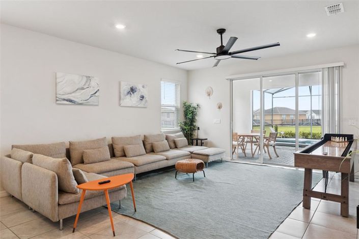 Image No.6-7 Bed Property for sale