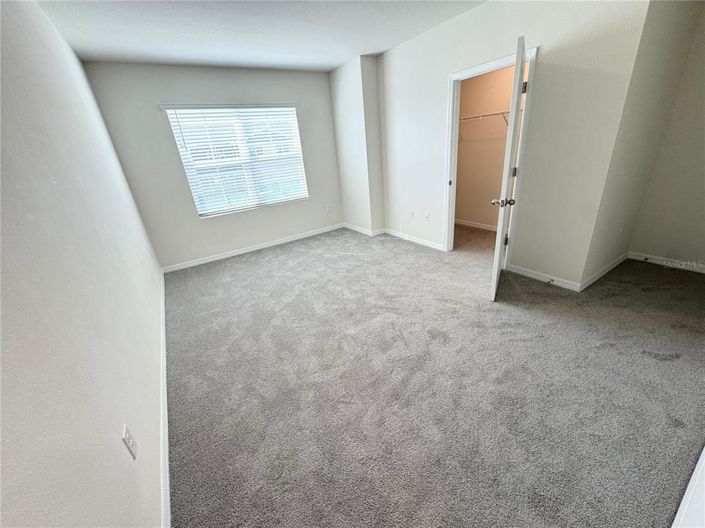 Image No.11-3 Bed Townhouse for sale