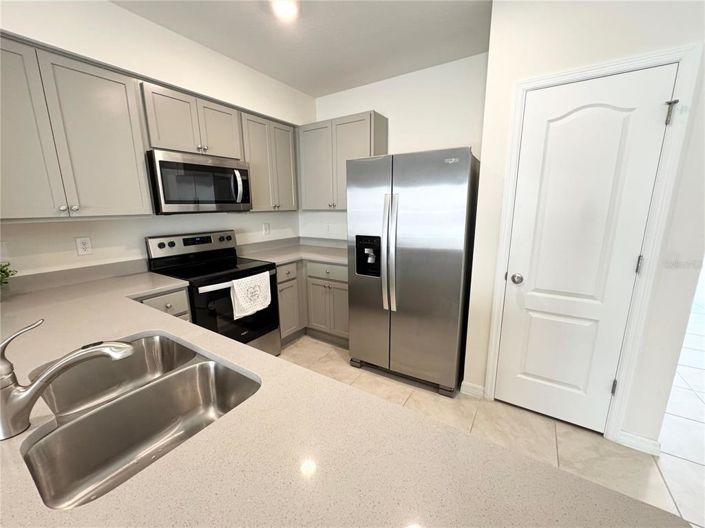 Image No.2-3 Bed Townhouse for sale