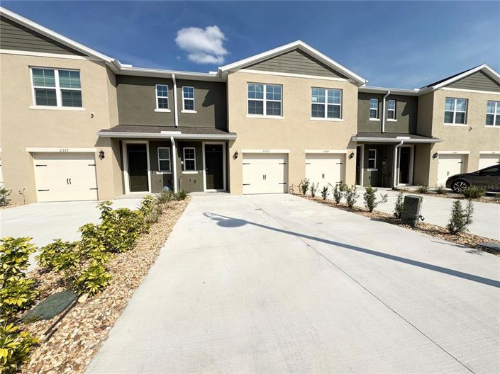 Image No.23-3 Bed Townhouse for sale