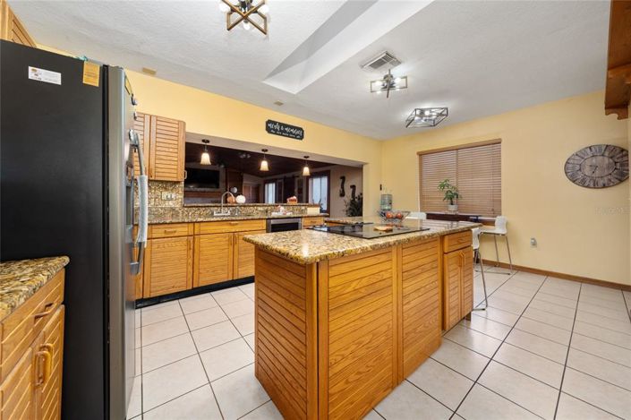 Image No.30-4 Bed Property for sale