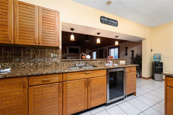 Image No.32-4 Bed Property for sale