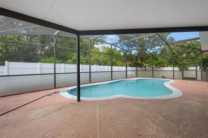 Image No.5-5 Bed Property for sale