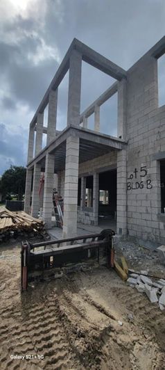 Image No.5-3 Bed Property for sale