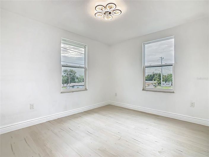 Image No.14-4 Bed Property for sale