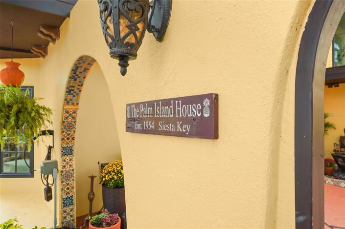 Image No.2-4 Bed Property for sale