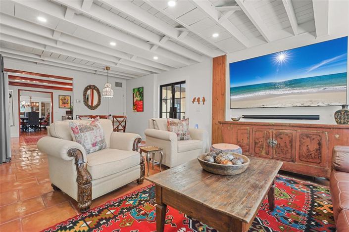 Image No.28-4 Bed Property for sale