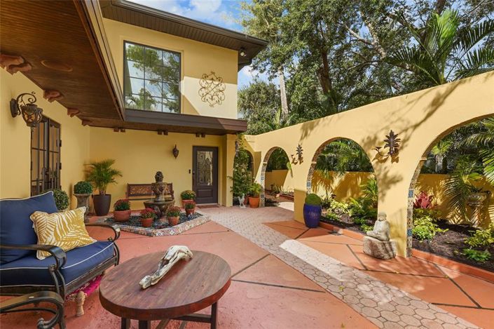 Image No.3-4 Bed Property for sale